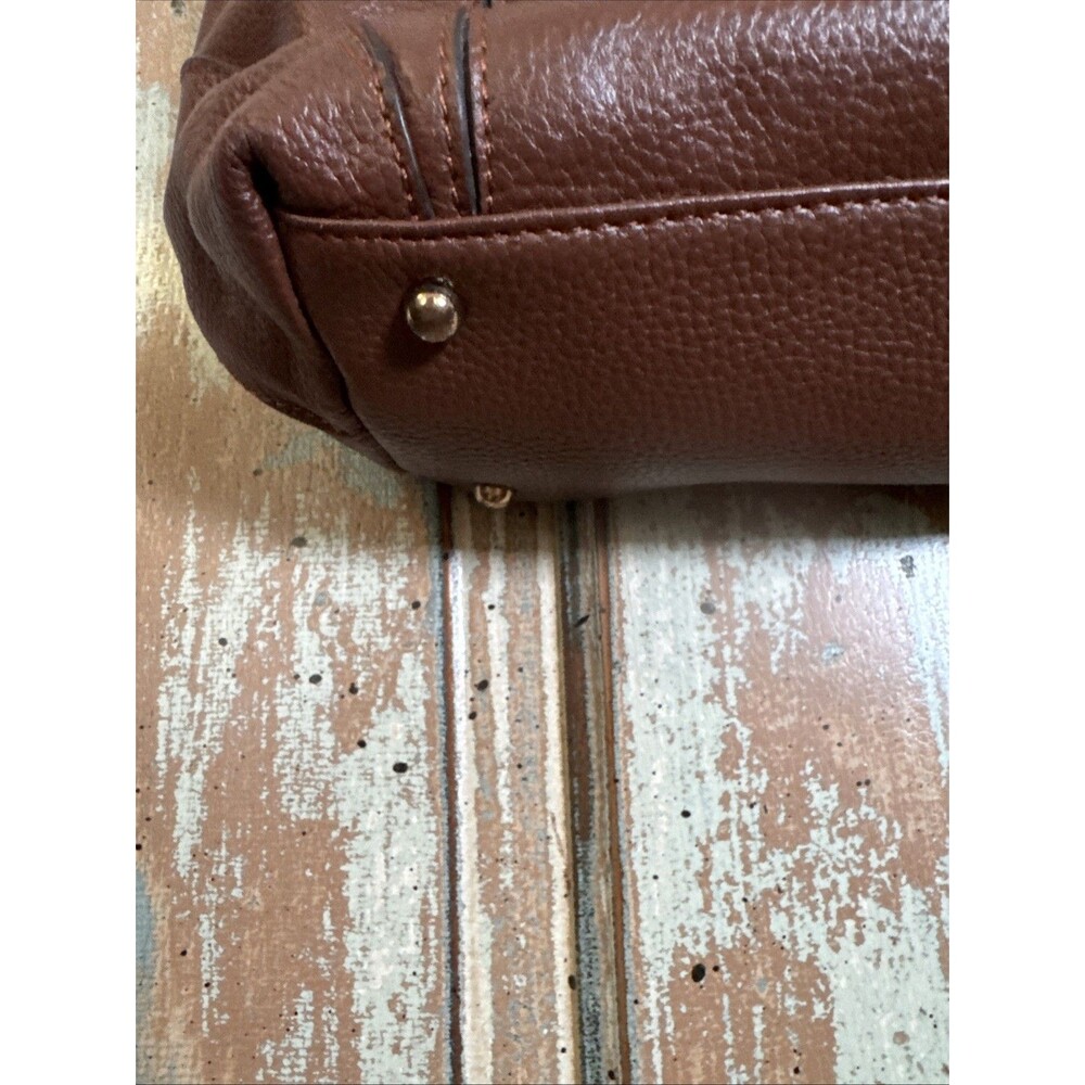 LODIS Large Brown 100% Pebble Leather Exterior - Polyester Inside Shoulder Bag - Picture 4 of 13